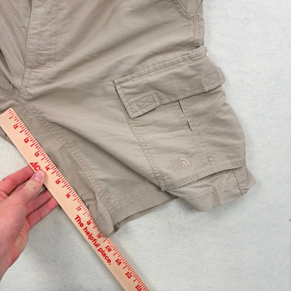The North Face Mens Tan Khaki Nylon Cargo Hiking Shorts Integrated Belt Size M